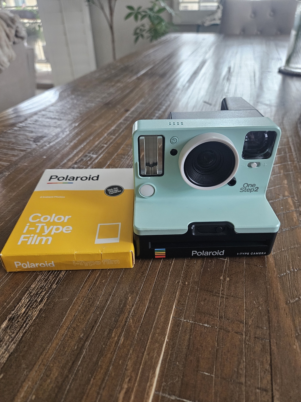 Polaroid OneStep 2 Instant Camera in Mint